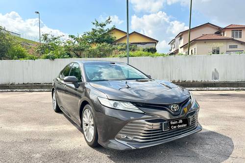 2nd Hand 2018 Toyota Camry 2.5V